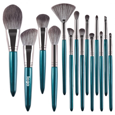 Soft Wood Handle Makeup Brush Set